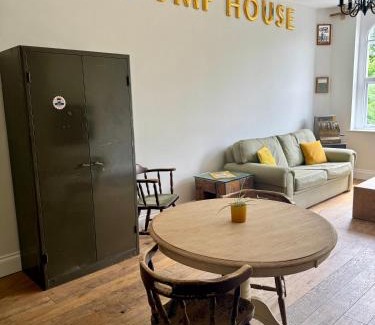 Shoscombe Apartment | Waterloo Apartment Two