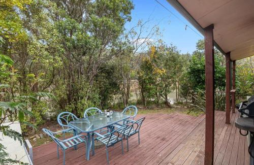 Collingwood House | Waters Edge Golden Bay