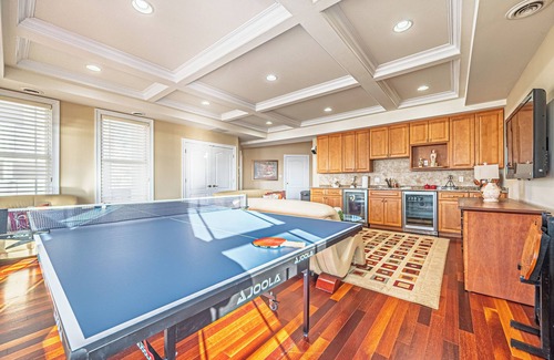 Ventnor City House | Water’s Edge - Pool House on the Bay