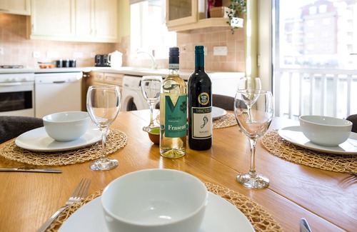 Eastbourne House | Waters Edge - stylish house with glorious marina views
