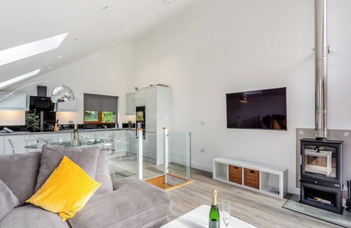 Rastrick Cottage | Waterside Lodge Six - UK38264