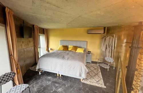 Sint Jacobiparochie Hotel | Watertorenhotel WADHOOG
