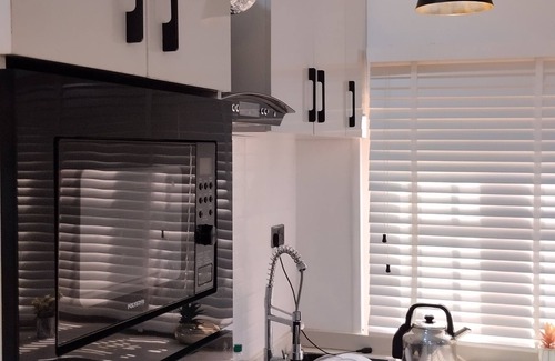 Utako House | WATFORD SAM APARTMENTS