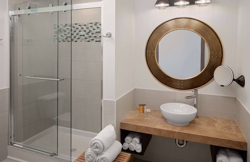 Rahway Hotel | Watt Hotel Rahway, Tapestry Collection by Hilton