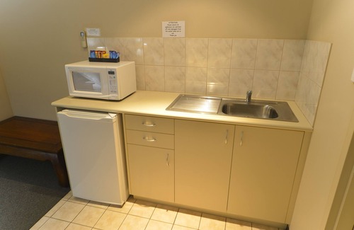 Wattle Grove Hotel | Wattle Grove Motel