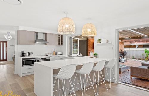 Fingal Bay House | Waves on Whitesands