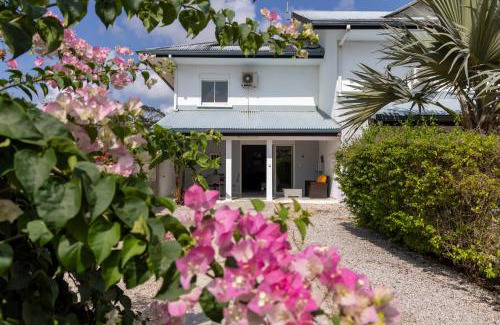 Remire Montjoly Villa | Wayana - DestinationGuyane - séjours en famille personnalisé