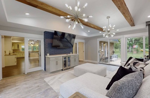 Wayne House | Wayne Woods Estate A Luxury 6 acre Villa