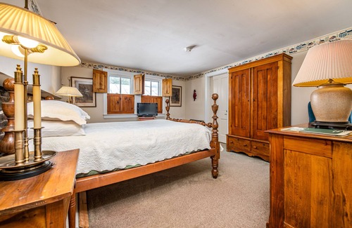 Middletown Hotel | Wayside Inn