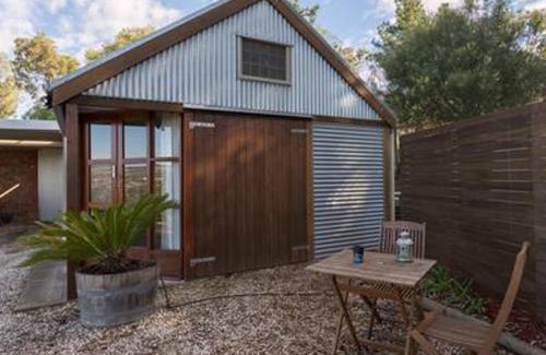 McLaren Flat House | WayWood Wines Your Vineyard Getaway