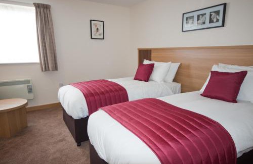 Abbess Roding Hotel | Weald of Kent Golf Course and Hotel