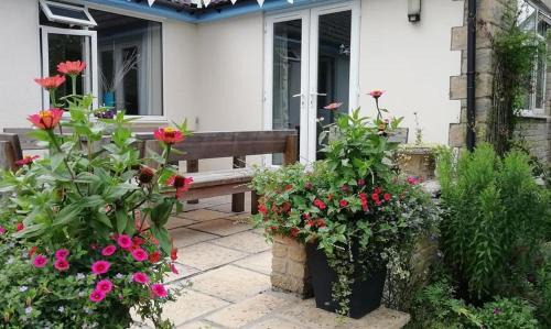 Mere Apartment | Wedgewood Annexe - All the comforts of home