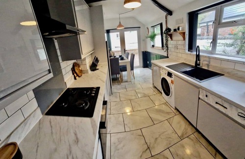 Wednesbury House | Wednesbury Retreat for Groups & Families