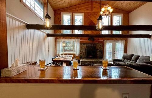 Guys Mills House | Weekend Getaway, Family vacation comfort cabin