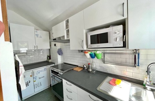 Gravere Apartment | Weekend in Gravere with garage for motorcycles/bikes