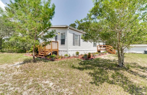 Brooksville House | Weeki Wachee Vacation Rental about 13 Mi to the Ocean!