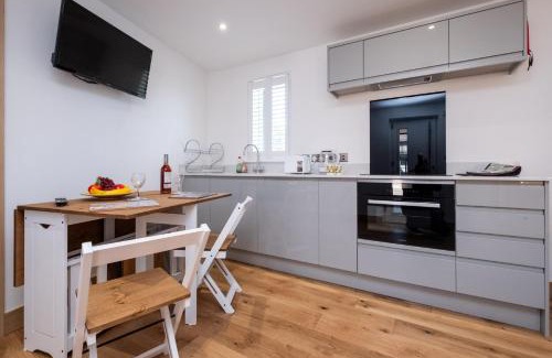 Pettistree Apartment | Weeping Willow - Three Tuns Apartments, Pettistree, Wickham Market - by Aldeburgh Coastal Cottages