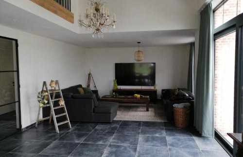 Zaamslag Villa | Weg van jou