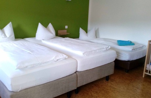 Sand am Main Hotel | Weinhotel Goger