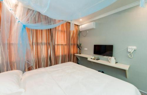 Dong Hu Lake House | Weiyi Hotel