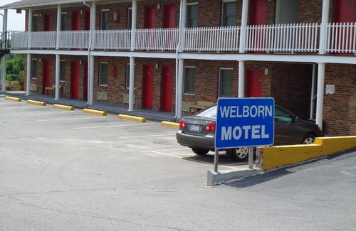 Hamptonville Hotel | Welborn Motel - Hamptonville