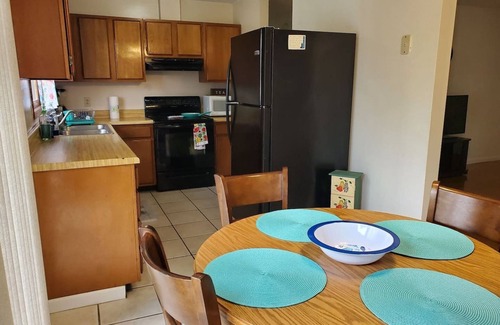 Oak Grove House | Welcome Home to Southern Hospitality