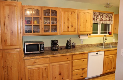 Florence House | Welcome to BarnRoots a Cozy Family sized house, bring your friends