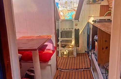 Diasella Boat Rental | Welcome to Harmonie