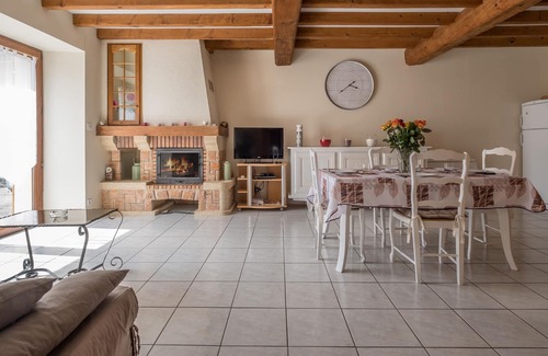 Roquefeuil Cottage | Welcome to Léontine 5 minutes from Lake Belcaire with its many activities
