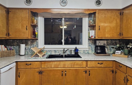 Berea House | Welcome to Meadow Wild! Secluded 3BR/1BA cozy home close to the Pinnacles!