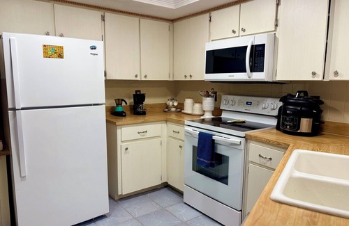 Bear Creek House | Welcome to our comfortable and inviting 2-bedroom, 2-bathroom home