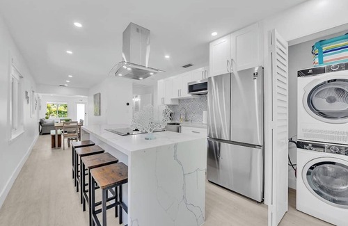 Riverside Park House | Welcome to Paradise! Secluded 4 bed, 3bath, pool.