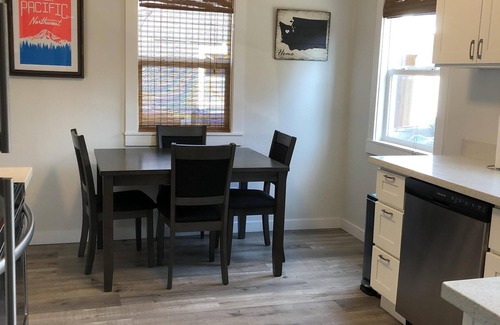 West End House | Welcome to S. Rochester in Tacoma! 2BR, 1BA house!