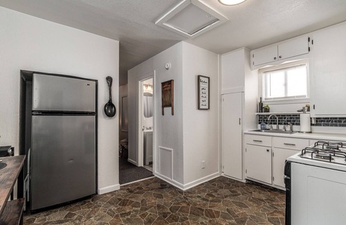 Borger Apartment | Welcome to Sterling Suite! Cozy 1-bedroom home just 5 min from anything in town!