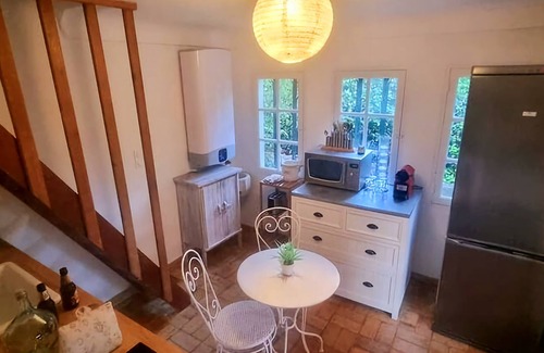 Vaison-la-Romaine House | Welcome to the Pigeonnier, Charming B & B, heated Roman basin, nearby cv