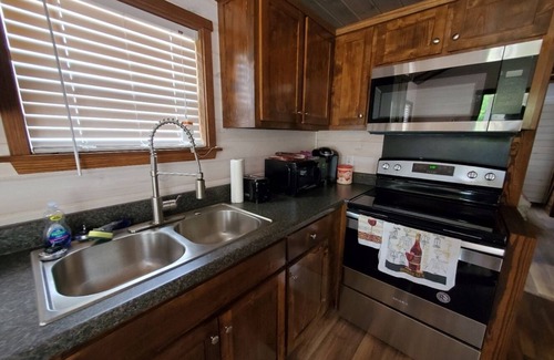 Iuka House | Welcome to The Zion
