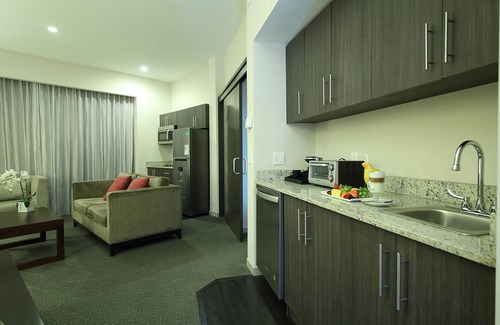 Panama City Hotel | Welcome to Wyndham Albrook Mall Hotel - We Connect You To So Much In Panama City