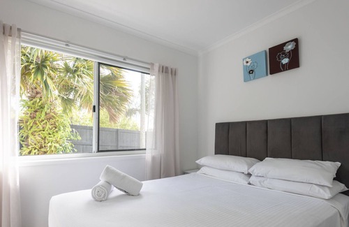 Yandina House | Welcome to your home located in the picturesque town of Yandina, Queensland!