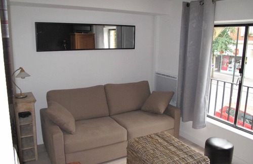 Cordova Apartment | Welcome to your Nurses Oasis! A perfect haven for short term rentals.nn