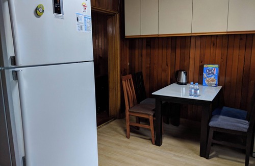 Gyeongju House | Welcoming Blue House in city center with garden, 4 rooms