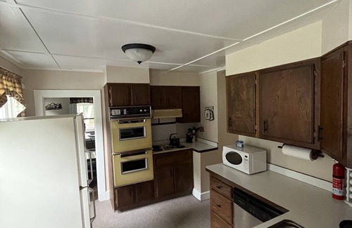 Eagle Bay Cottage | Welcoming Eagle Bay Cottage — 2 min walk to private Fourth Lake beach!