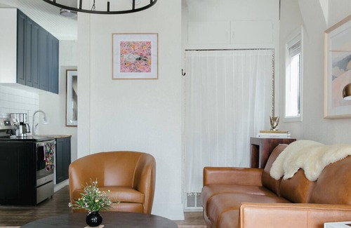 Villa Park House | Welcoming private house with yard and storage in vibrant Denver