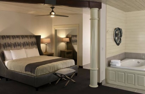 Broken Arrow Hotel | Welcoming Retreat: Fitness Center & Free Hot Beverages | 2 Units