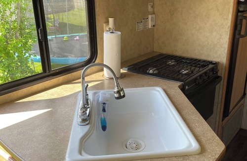 Menominee House | Welcoming RV - NFL DRAFT SPECIAL!- in charming Menominee