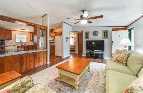 Belle House | Well and Cellar Near Kanawha River and ATV Trails!