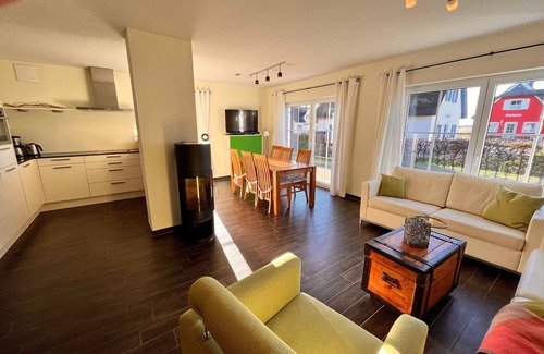 Juliusruh House | Wellenläufer - Double thatched house Wellenläufer