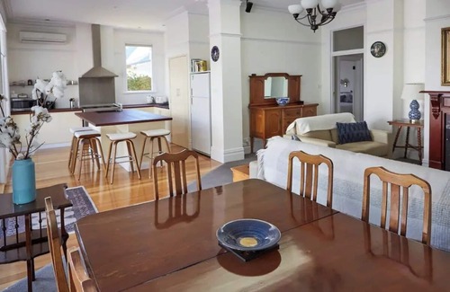 South Hobart Cottage | Wellesley Cottage