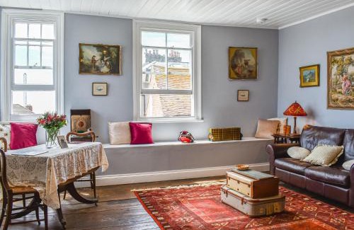 Old Town Hastings House | Wellesley Retreat