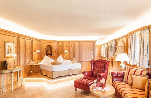 Maurach Resort | Wellnessresidenzsuite 75m² - Der Alpine Kraftplatz - Alpenrose /Cocoon Lodge