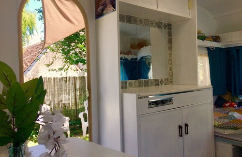Blere House | Werewolf Glamping